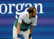 雷火电竞主播-包含澳大利亚网球队血洗英国网球队，梅德韦杰夫高光表现的词条